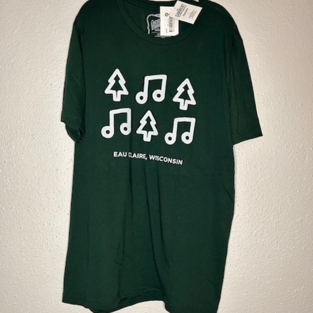 Eau Claire, Wisconsin T-shirt Size XXL